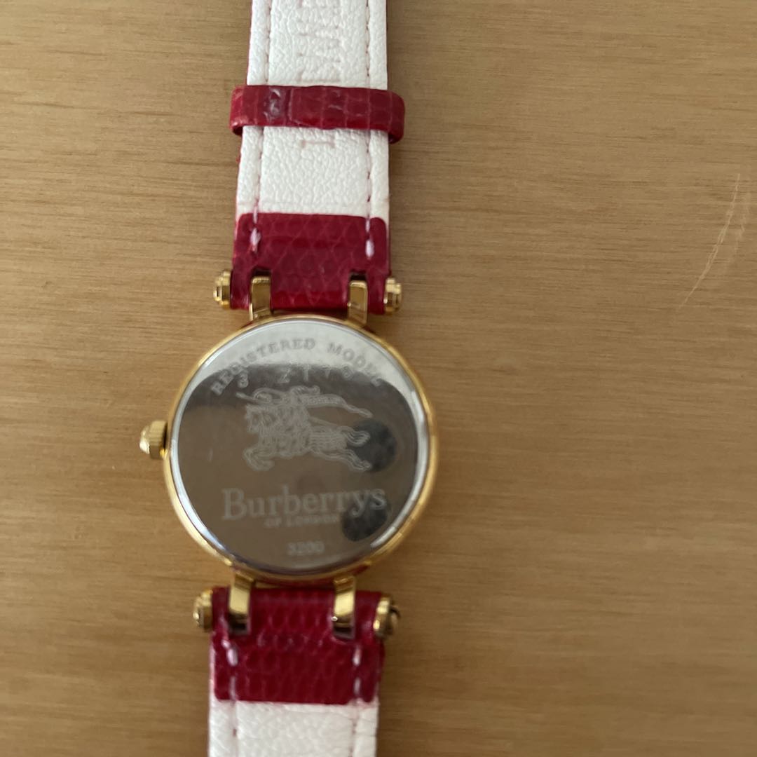 BURBERRY Analog Quartz Women