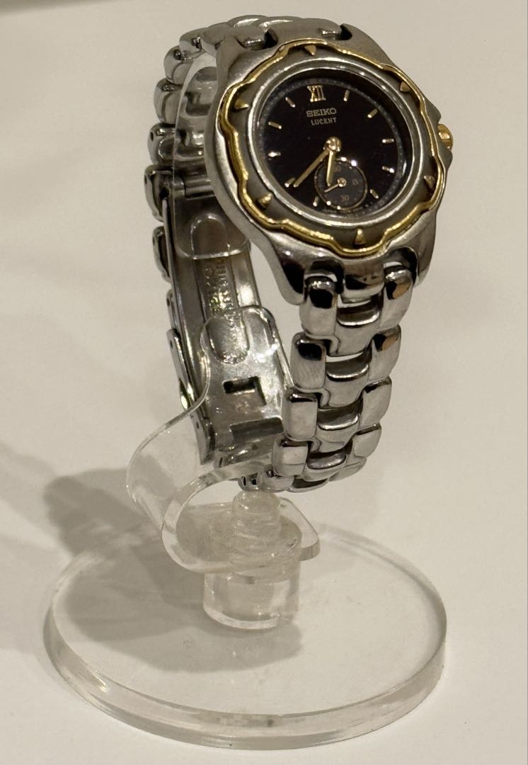 Seiko Lucent 7N08-0010 Analog Quartz Women