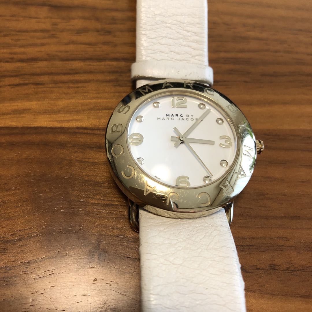 Analog Quartz Women