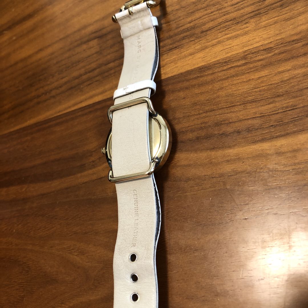Analog Quartz Women