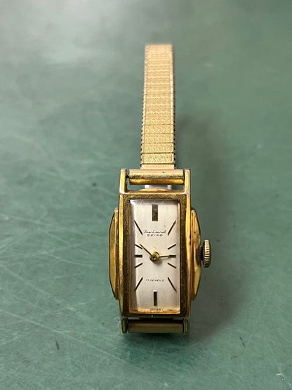 Seiko Analog Mechanical (Manual) Women