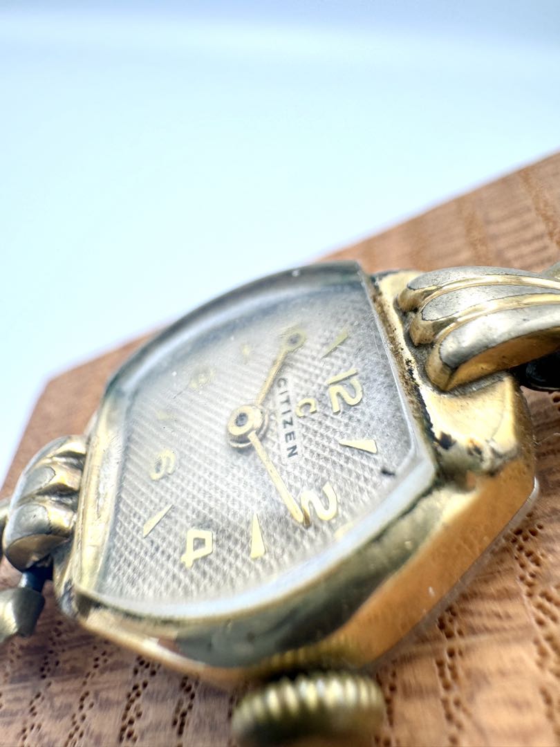 Citizen 14K Gold Filled 6032 Analog Mechanical (Manual) Women Vintage Hand-Winding Watch 18Mm