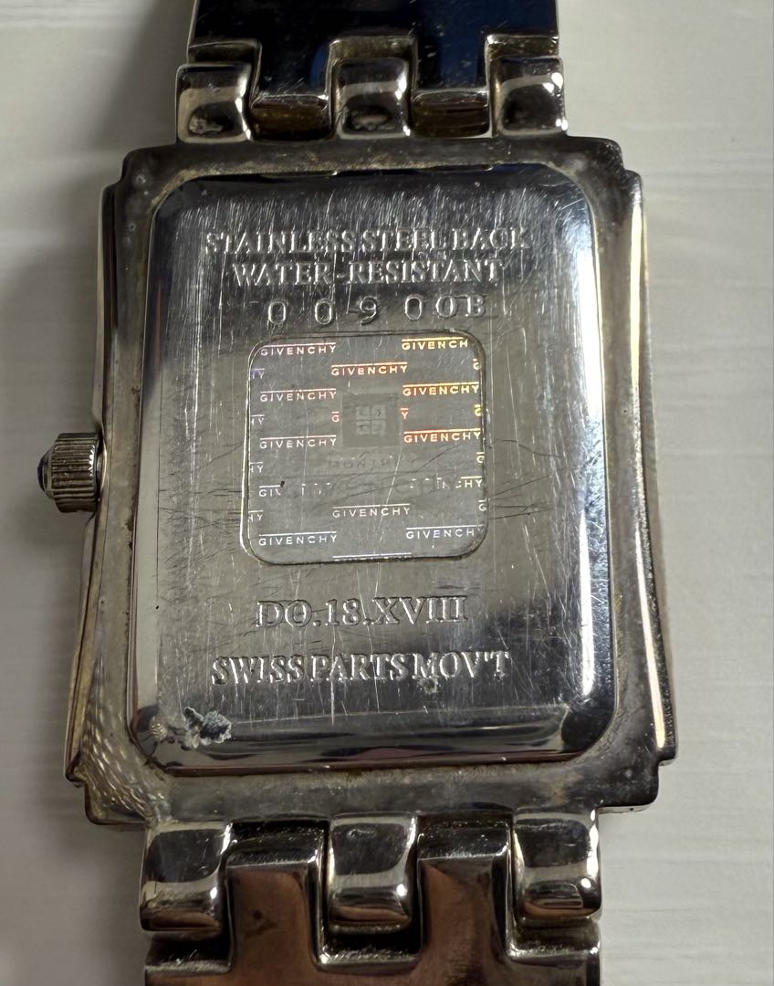 Givenchy Analog Quartz Men ジバンシー Watch [For Parts / Junk]