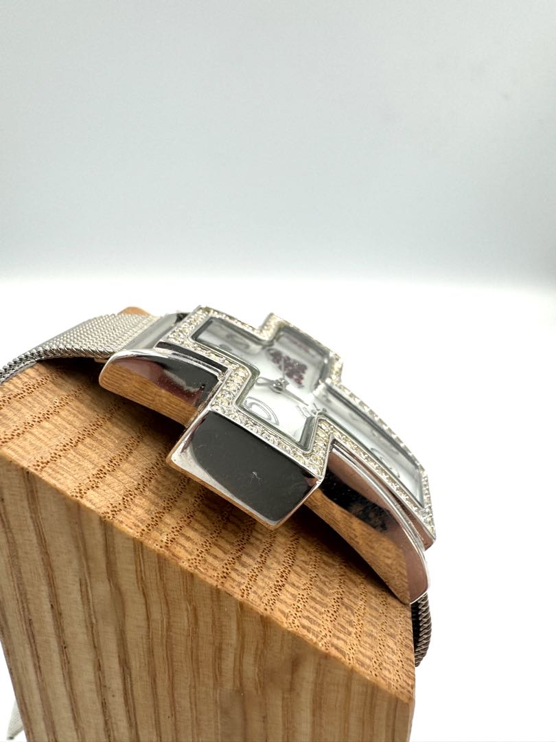 Abiste Liebe Analog Quartz Women Watch Cross