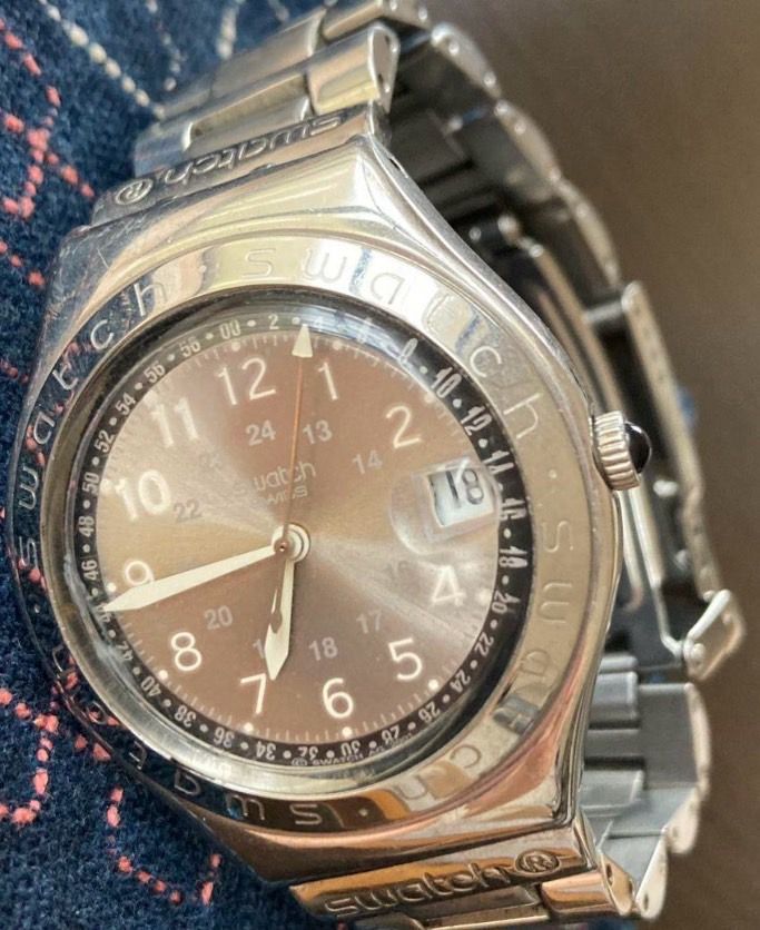 Swatch Analog Quartz Women