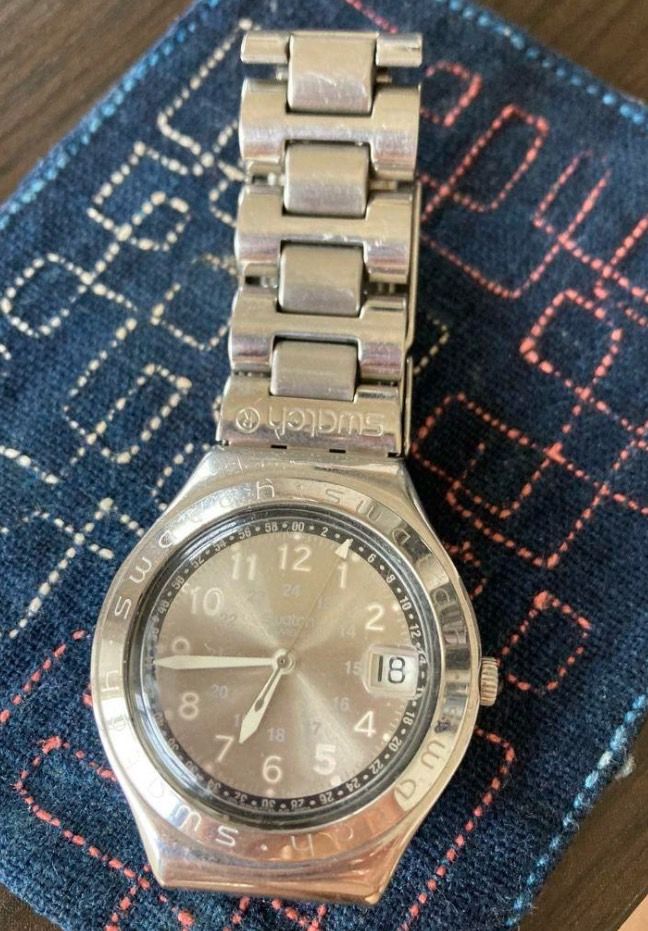 Swatch Analog Quartz Women