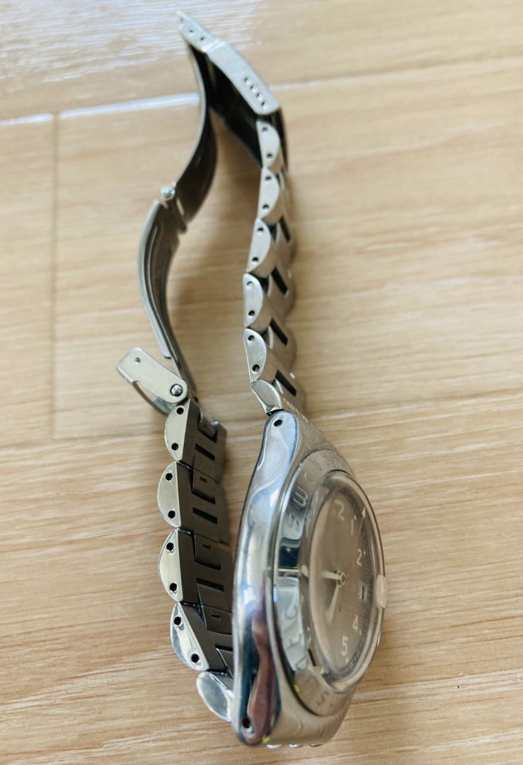 Swatch Analog Quartz Women