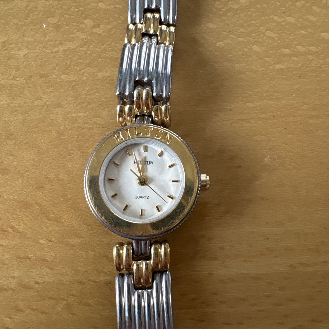 Hilton Analog Quartz Women
