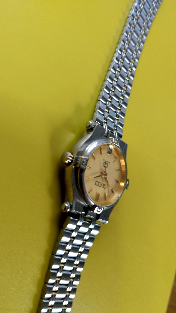 Gucci Analog Quartz Women