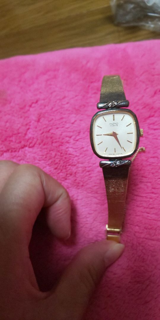 Seiko Analog Quartz Women