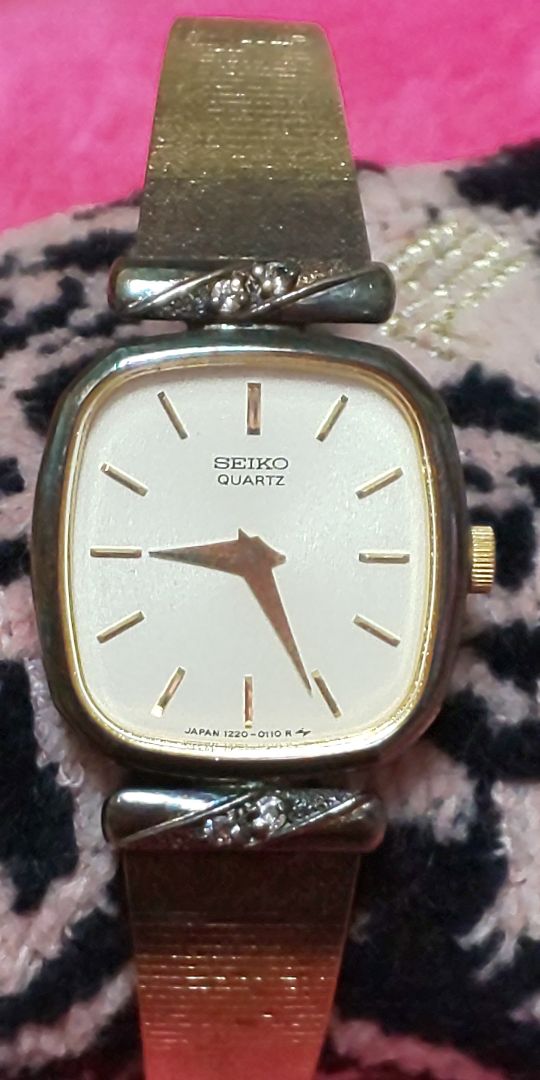 Seiko Analog Quartz Women