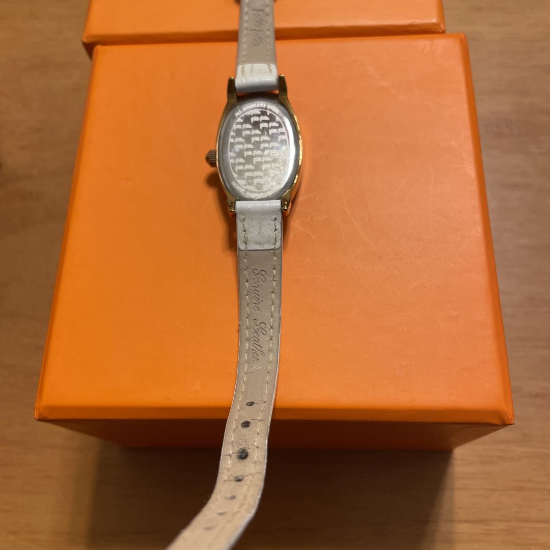 Analog Quartz Women