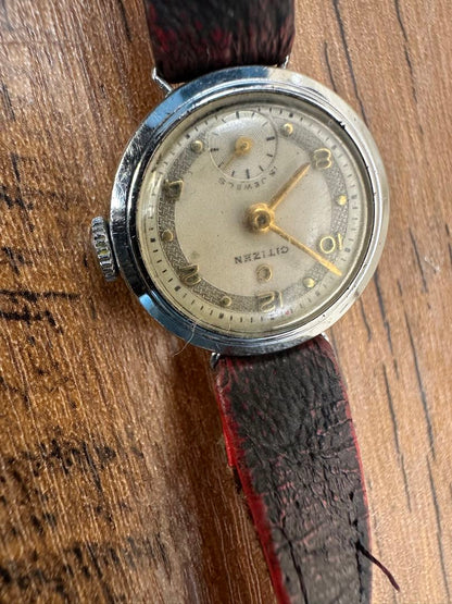 Citizen Analog Mechanical (Manual) Women 15 Jewelsmanual Winding Watch(F139) [For Parts / Junk]