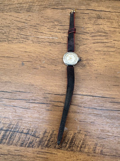 Citizen Analog Mechanical (Manual) Women 15 Jewelsmanual Winding Watch(F139) [For Parts / Junk]