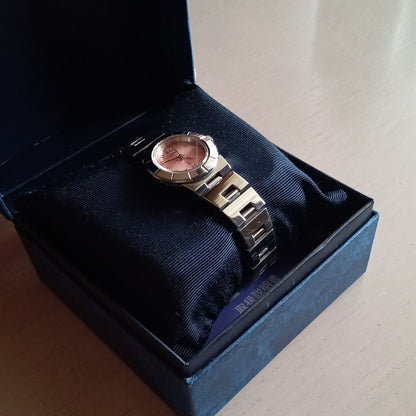 Seiko lk/lukia Analog Quartz Women