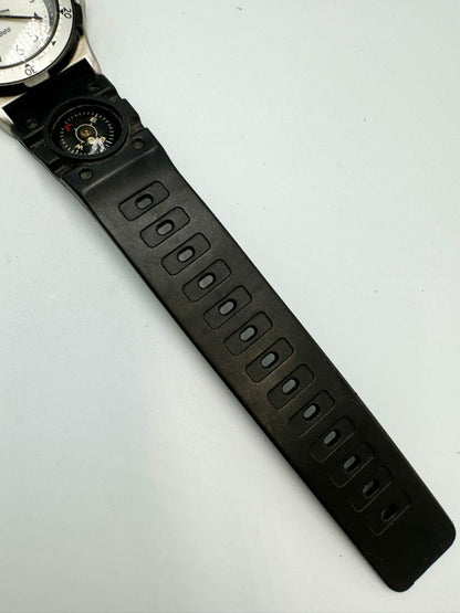 TIMEX Quartz Watch NOT WORKING FOR PARTS