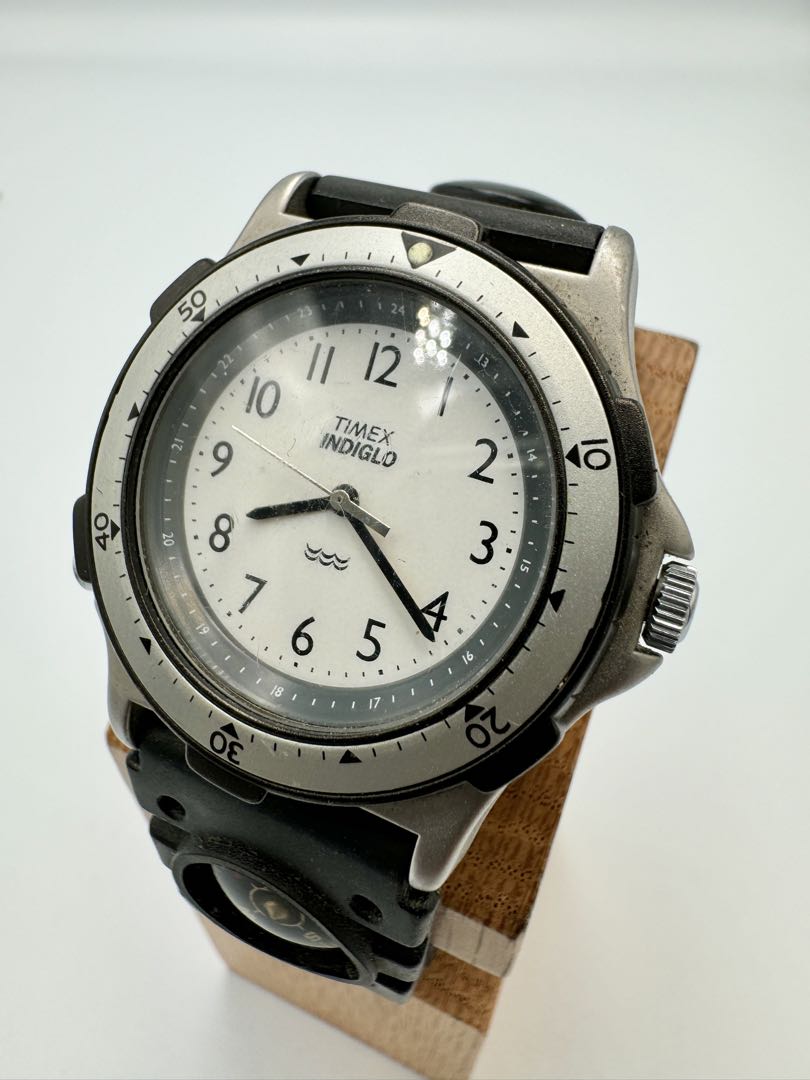 TIMEX Quartz Watch NOT WORKING FOR PARTS