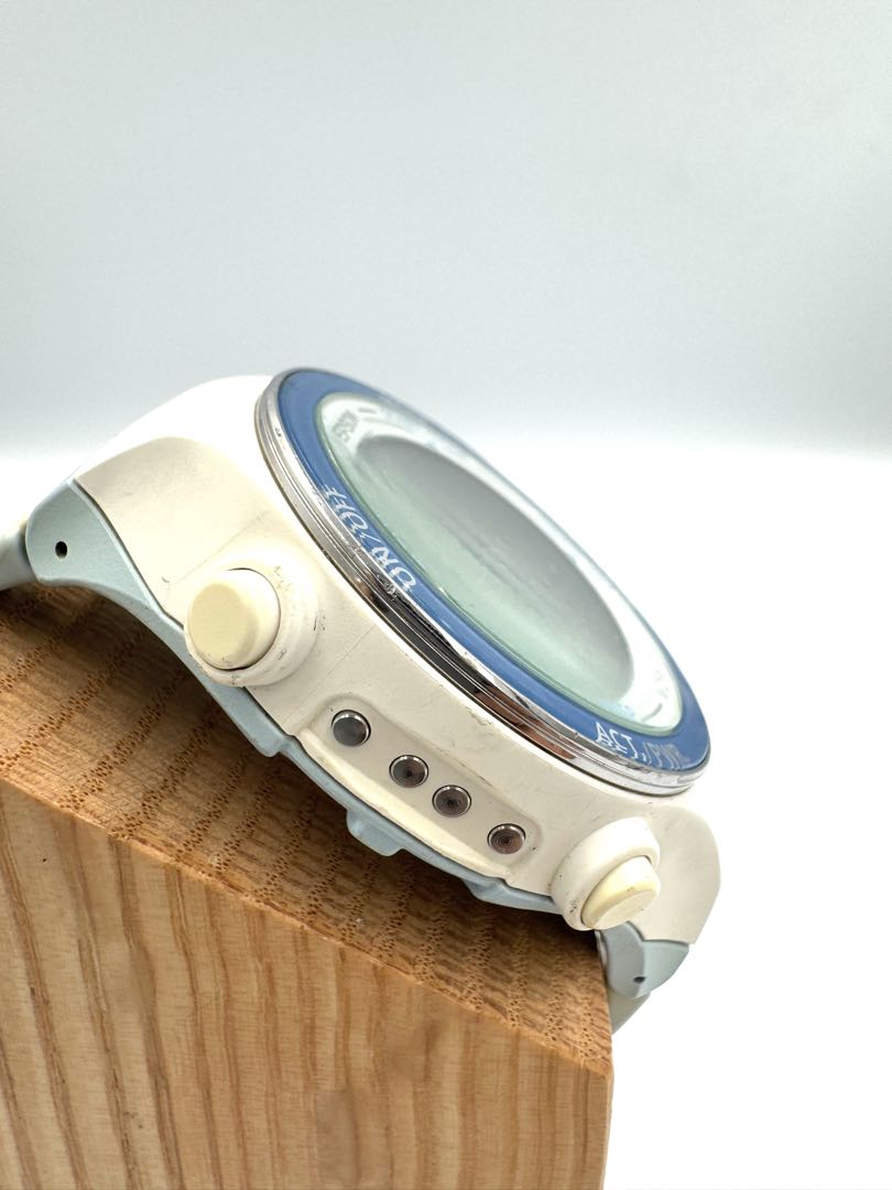 Epson WristableGPS Sports Monitor SF-720 Digital Quartz Unisex Adults Wristablegps Bluetooth Gps Watch Junk For Parts