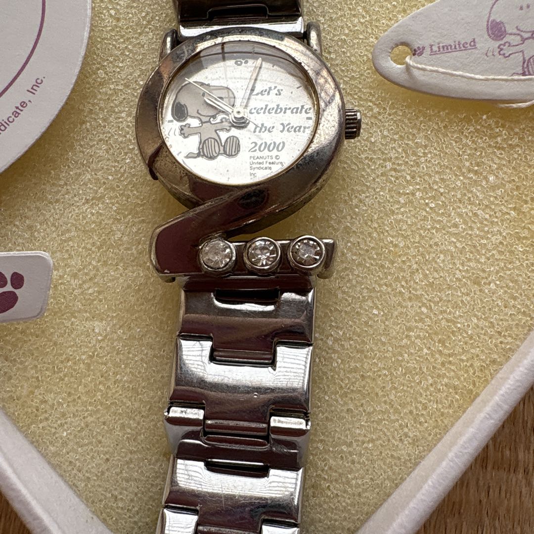 Snoopy Analog Quartz Women