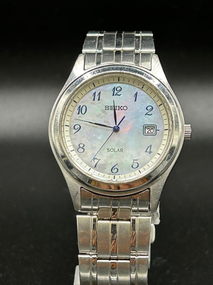 Seiko V145-0BS0 Analog Solar Men