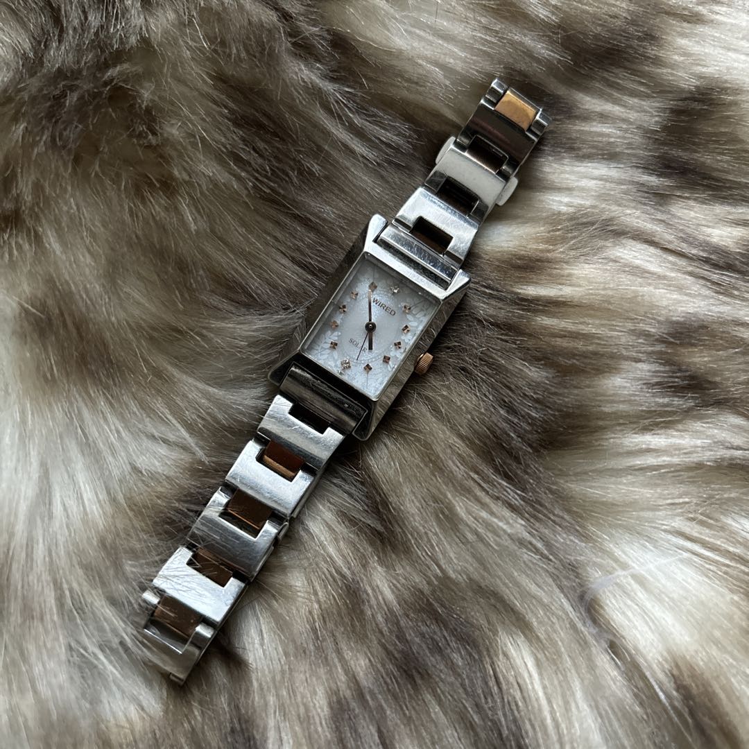 Seiko wired Analog Solar Women