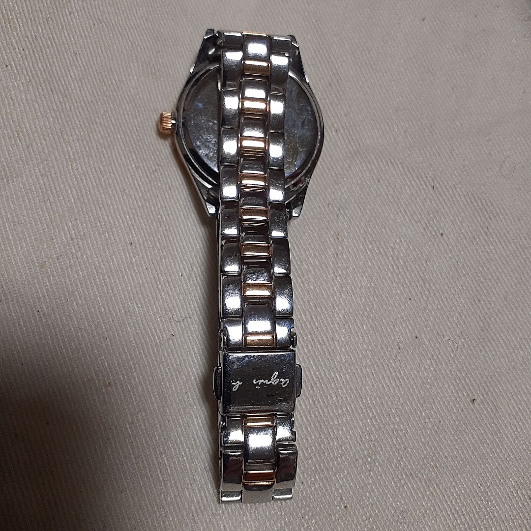 Agnes B. Analog Quartz Women