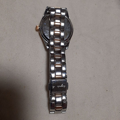 Agnes B. Analog Quartz Women