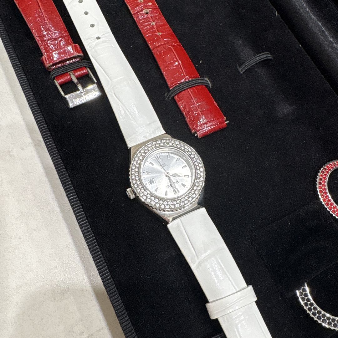 Analog Quartz Women