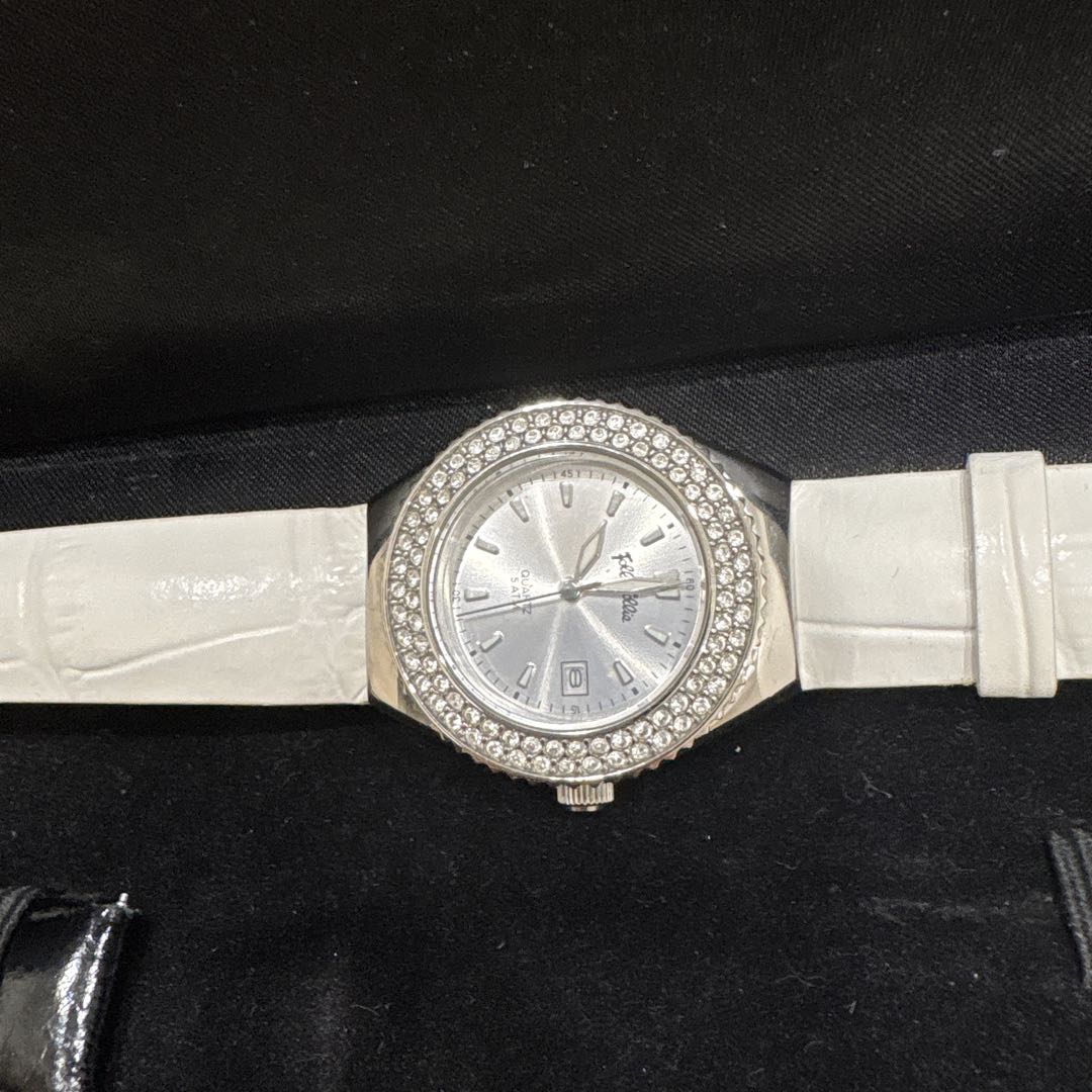 Analog Quartz Women