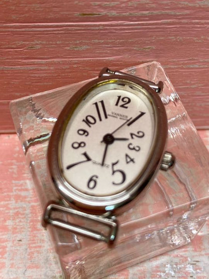 VANNES Analog Quartz Women