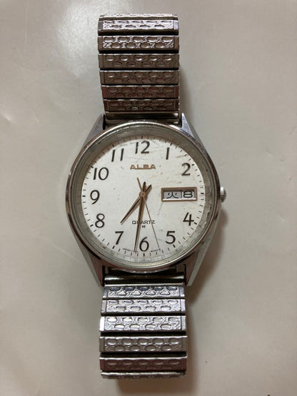 Seiko Alba Y563-8030 Analog Quartz Men
