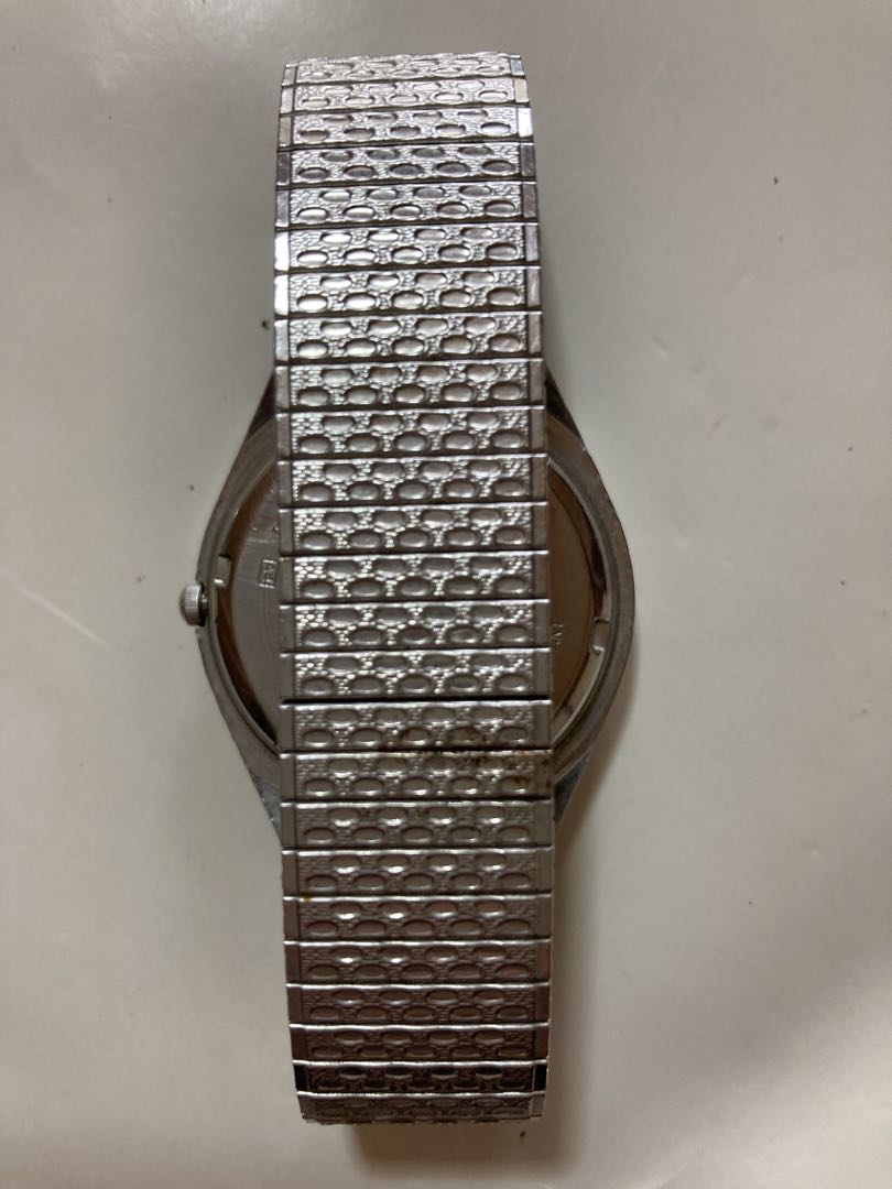 Seiko Alba Y563-8030 Analog Quartz Men