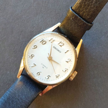 Seiko 1104-0031 Analog Mechanical (Manual) Women