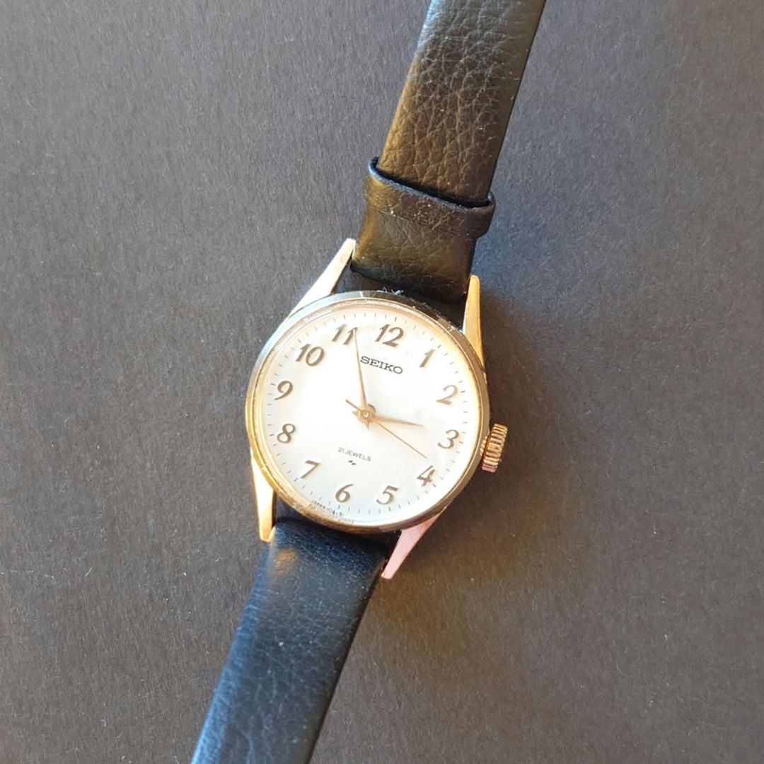 Seiko 1104-0031 Analog Mechanical (Manual) Women