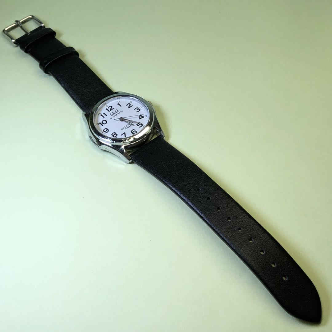 Citizen Q&q Analog Solar Men