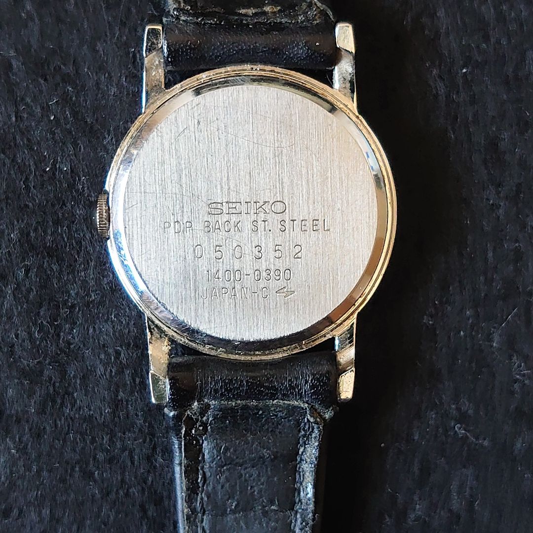 Seiko Chario 1400-0390 Analog Quartz Women