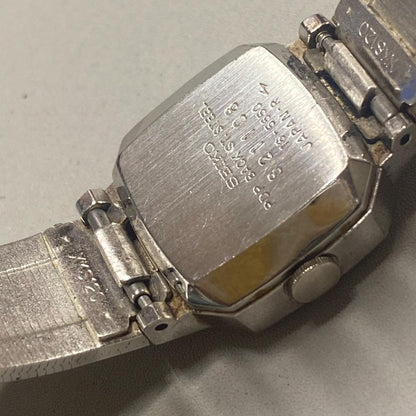 Seiko 16-5550 Analog Quartz Women
