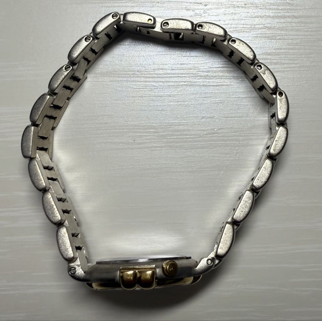 Hilton Analog Quartz Women ヒルトン Watch Hq0290 [For Parts / Junk]