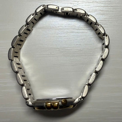 Hilton Analog Quartz Women ヒルトン Watch Hq0290 [For Parts / Junk]