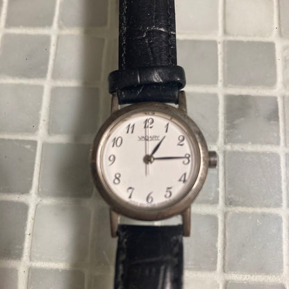 VAGARY Analog Quartz Women Women