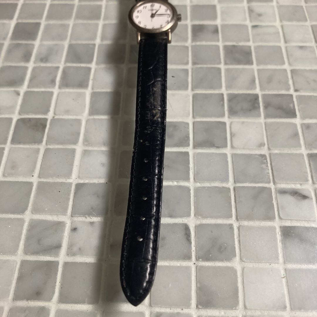 VAGARY Analog Quartz Women Women