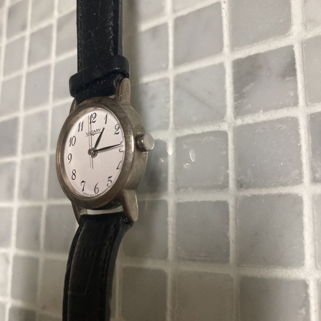 VAGARY Analog Quartz Women Women