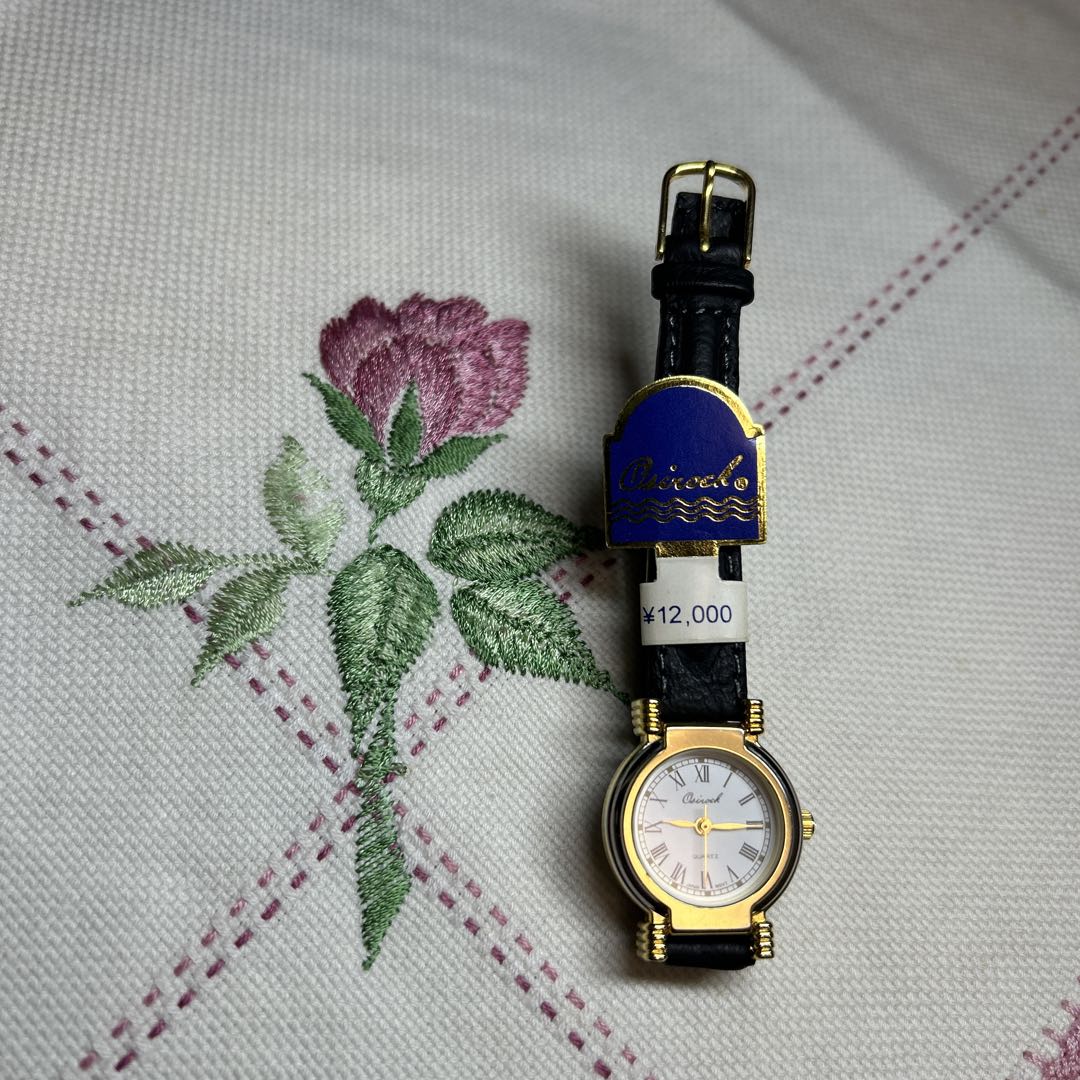 Analog Quartz Women