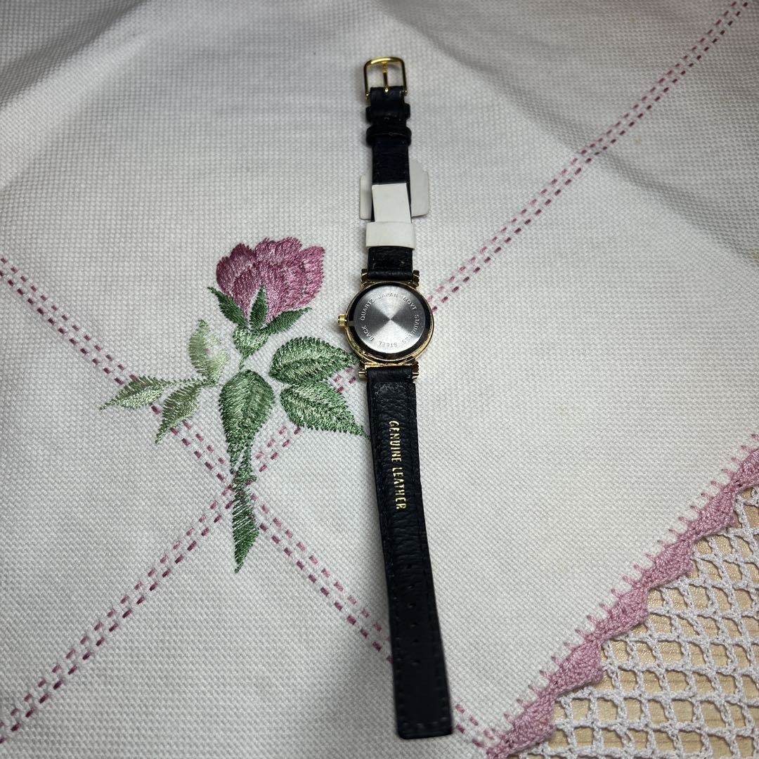 Analog Quartz Women