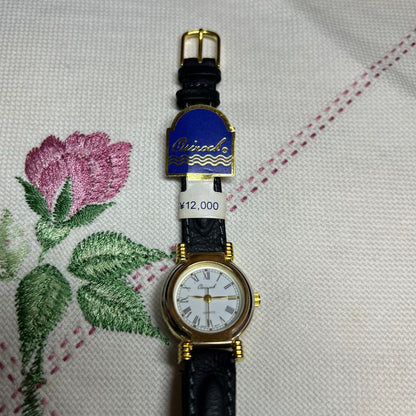 Analog Quartz Women