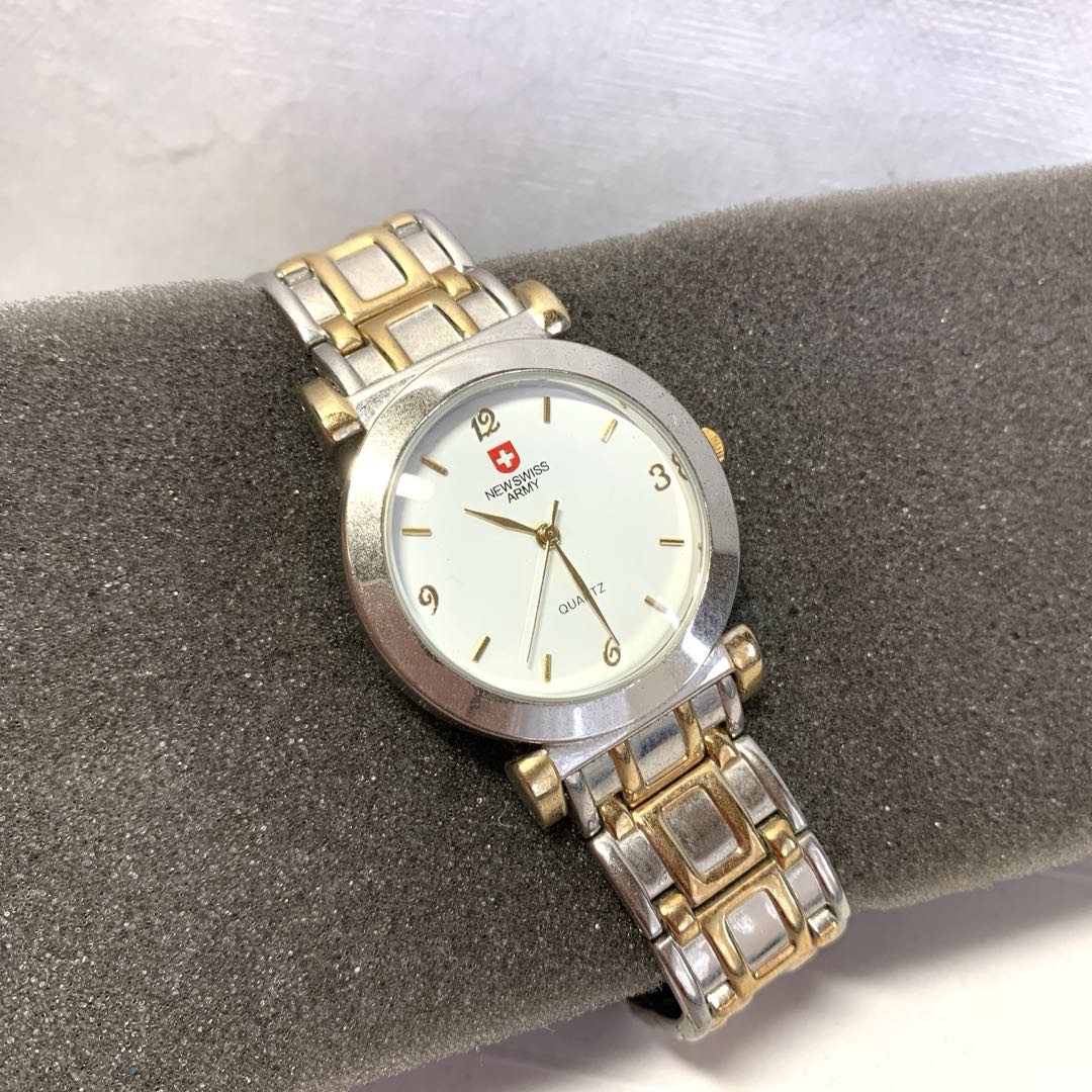 Swiss Army Analog Quartz Men