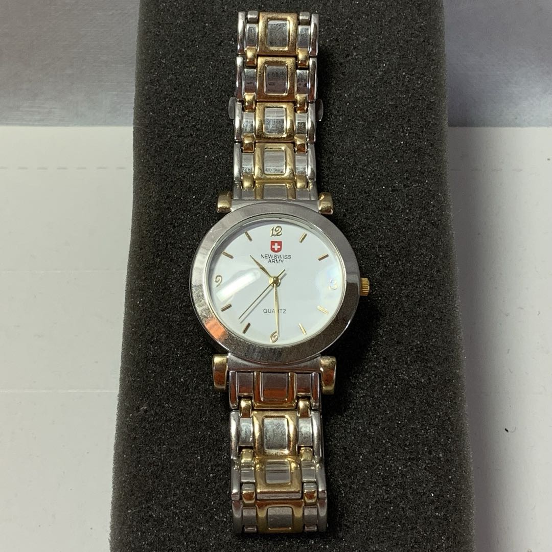 Swiss Army Analog Quartz Men