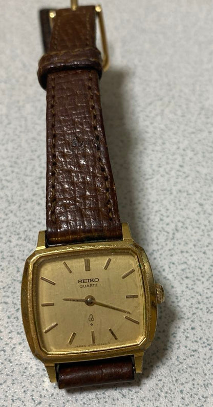 Seiko 4720-5020 Analog Quartz Women