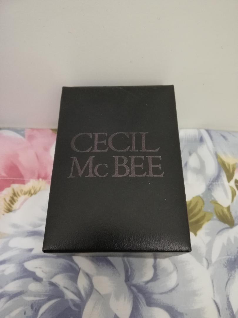 Cecil Mcbee Analog Quartz Women