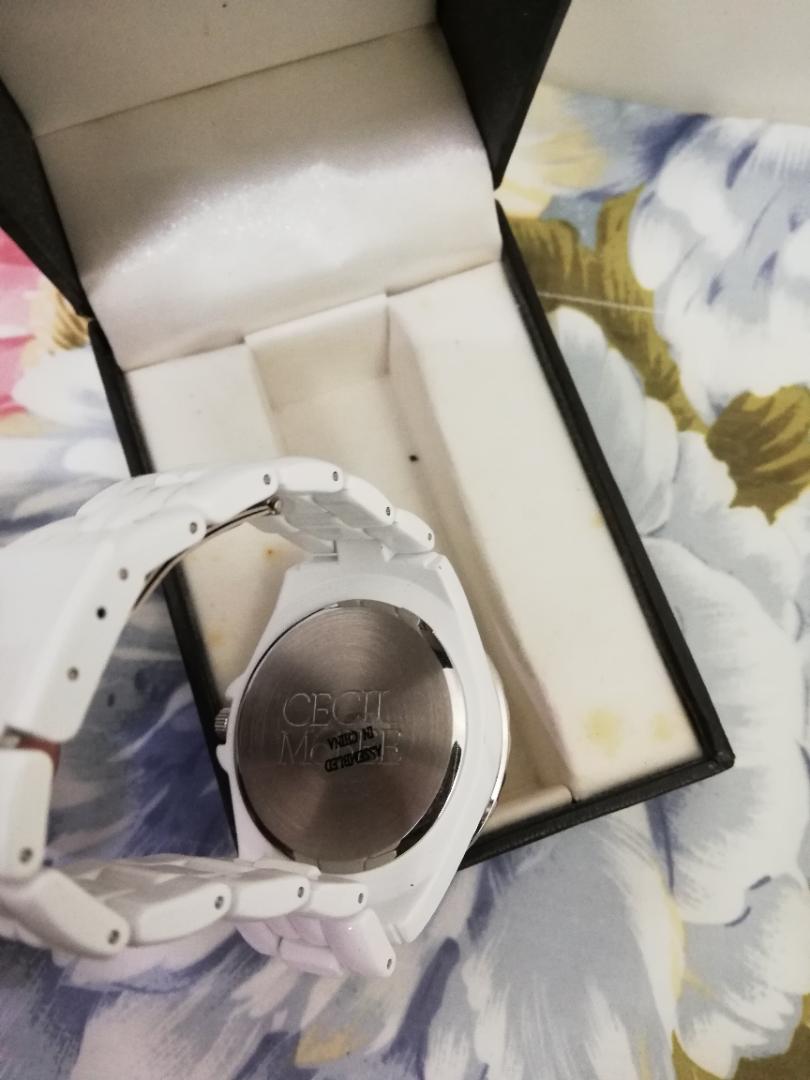 Cecil Mcbee Analog Quartz Women